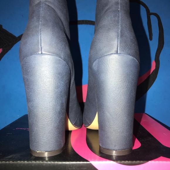 Never worn, 4 inch - Picture 3 of 5